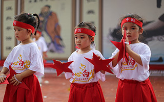 松岗国学幼儿园